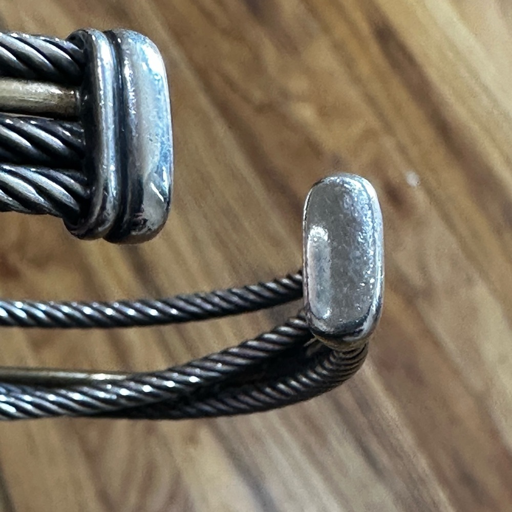 Authentic David Yurman Crossover Three Row Cuff Bracelet silver and gold - Picture 5 of 6